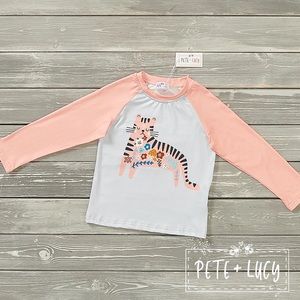 Girls Ragland long sleeve top with boho tiger print. Soft fabric wash/dry 3T